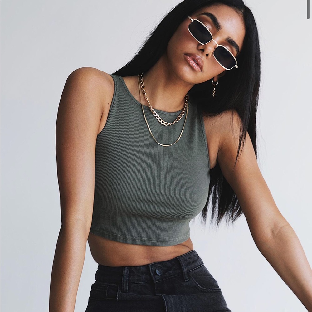🍄Closet Closing 2/7🍄Darlington crop top in Khaki